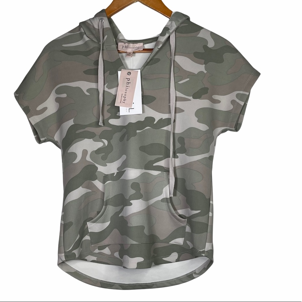 Philosophy Camo XS Short Sleeve Hooded Tee